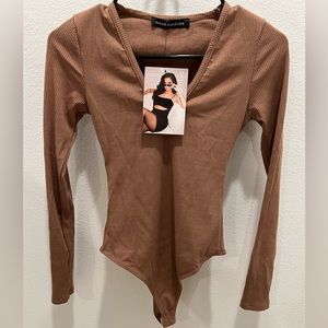 NWT Naked Wardrobe Deep V Neck Longsleeve Bodysuit Tan